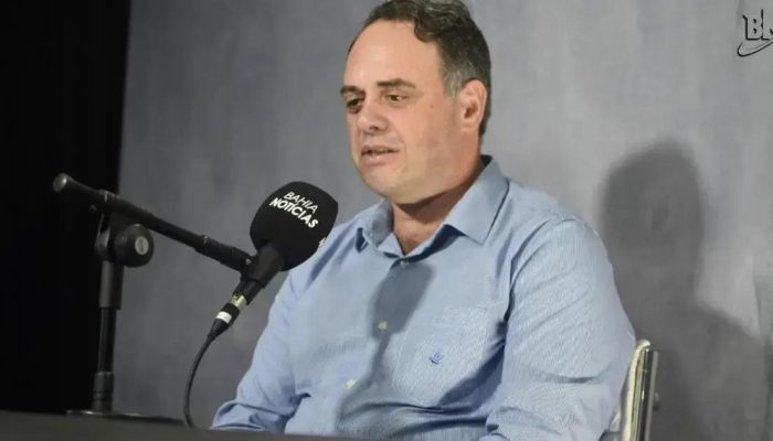 Urologista viraliza ao abordar exame de próstata com humor e leveza