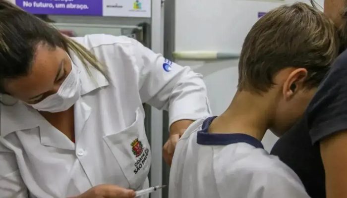 Vacina contra HPV reduz 67% lesões pré-cancerosas e 58% câncer do colo do útero