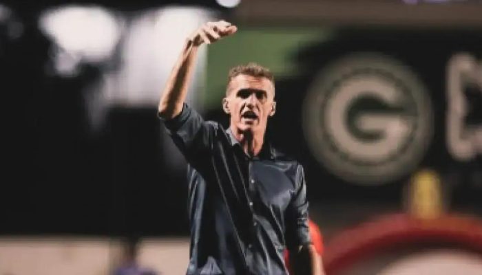 Vagner Mancini é demitido do Goiás após empate na Série B do Brasileirão