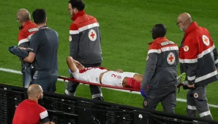 Vanderson se lesiona contra Manchester City e pode ser cortado da Seleção