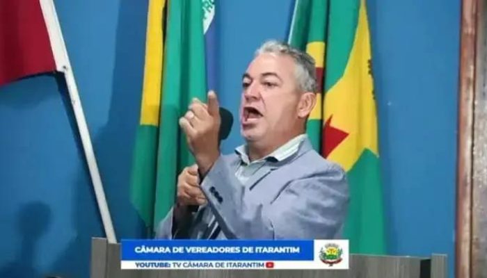 Vereador denuncia prefeito por suposta perda de mais de 100 casas populares