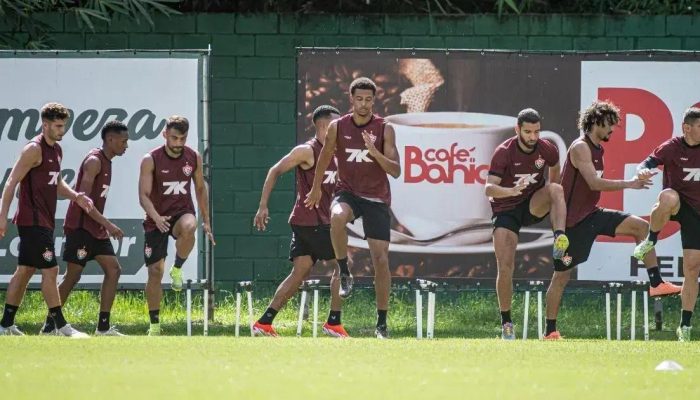 Vitória dá sequência à preparação com treino técnico e Neris em campo