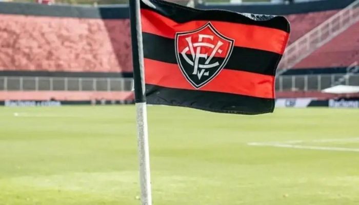Vitória decide recorrer de decisão judicial que exige pagamento a Bruno Uvini
