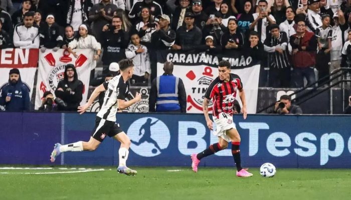 Vitória empata contra Corinthians e deixa zona de rebaixamento no Brasileiro