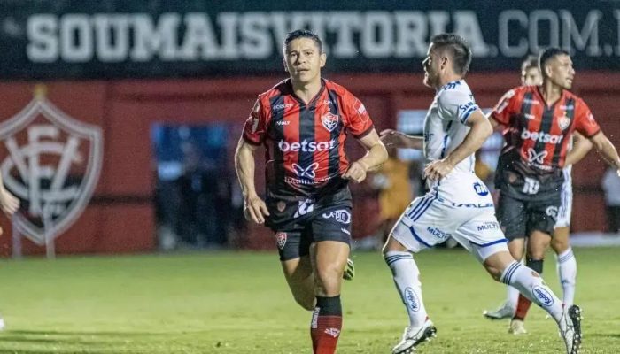 Vitória enfrenta o Cruzeiro e tenta mudar retrospecto complicado