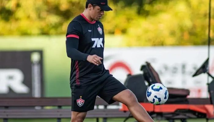 Vitória inicia preparação para confronto importante contra o Cruzeiro