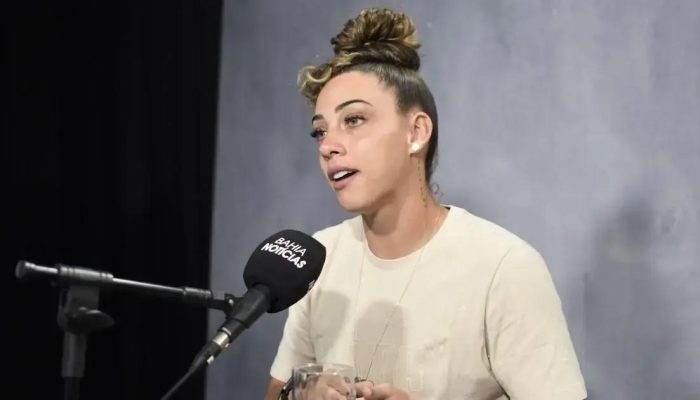 Yanne revela orgulho de jogar no Bahia e destaca inclusão do futebol feminino