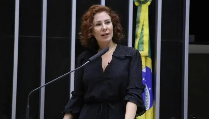 Zambelli denuncia perseguição política após condenação do STF